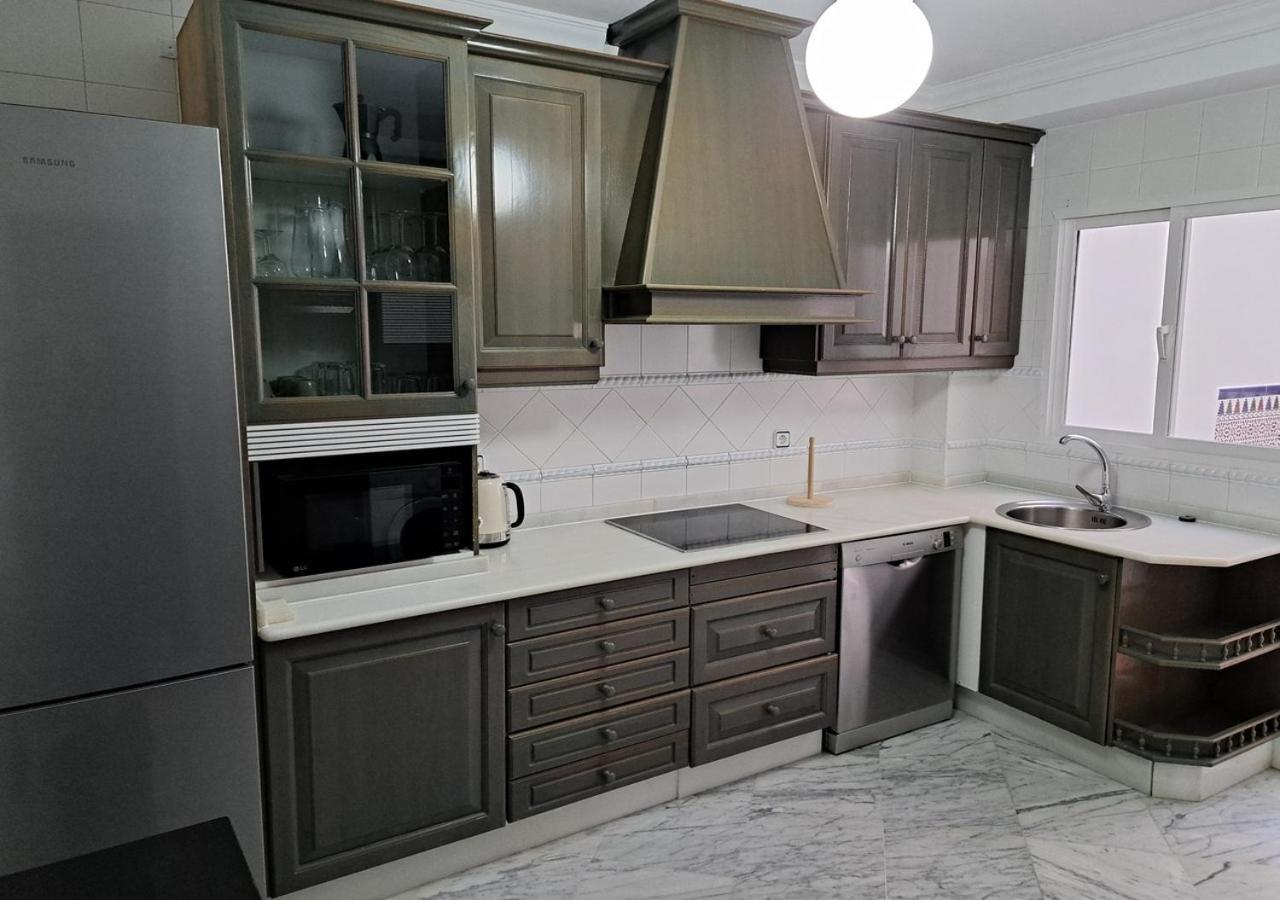 Encanto Urbano: Piso Centrico Totalmente Equipado ليبريخا المظهر الخارجي الصورة