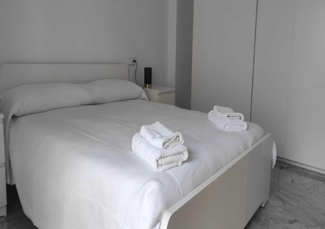 Encanto Urbano: Piso Centrico Totalmente Equipado ليبريخا المظهر الخارجي الصورة
